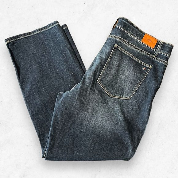 Tommy Hilfiger Women's Size 16 Medium Wash Blue Tribeca Straight Ankle Jeans - Picture 10 of 10
